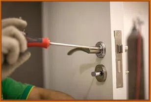 West Palm Beach Express Locksmith West Palm Beach, FL 561-273-8376 - 19-Emergency-Locksmith-service